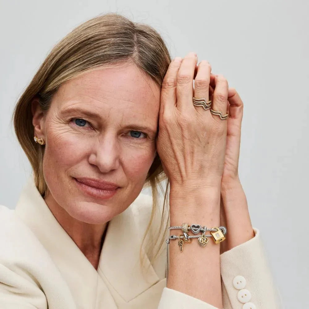 Zweifach hängender gravierter Anhänger 'Mama' mit laborgezüchtetem Diamanten